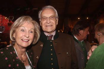 Karin und Dr. Edmund Stoiber. Foto: Andrea Pollak