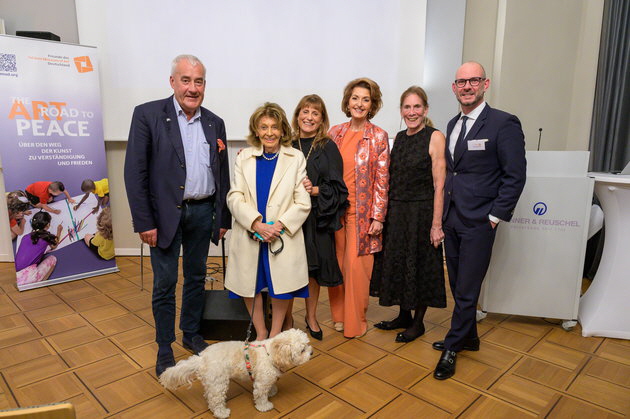 Dr. Ludwig Spaenle, Dr. Charlotte Knobloch, Tania Coen-Uzzielli, Hélène Gleitman, Irith Rappaport, Julian Rautenberg Dr. Ludwig Spaenle, Dr. Charlotte Knobloch, Tania Coen-Uzzielli, Hélène Gleitman, Irith Rappaport, Julian Rautenberg