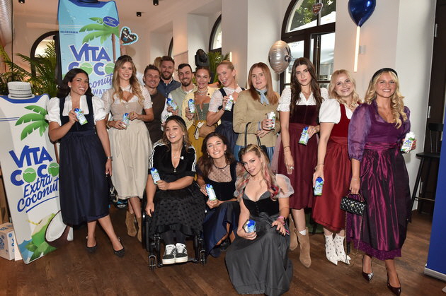 Gruppenbild mit Nina Suess, Christina Hering, Kristina Vogel (Radsport), Sophia Fl�rsch, Simon Lohmeyer, Chany Dakota, Alexandra Wenk, Sideris Tasiadis (Kanu), Tobias Schneider (Bob), Christian Kroemer, Sophie Schultz (Lila), Fee Gwenelle Kroha
