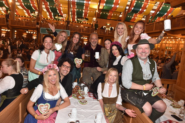 Julia Jost, Boris Entrup, Charlotte von Oeynhausen, Anja Gr�fin von Keyserlingk, Dana Schweiger, Sanjiv Singh, Anna von Schilcher, Julia Pohl, Jeannette Graf, Tiger Kirchharz, Oliver Rauh, Gabi Strassburger