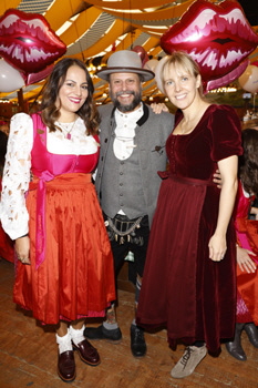 Saina Bayatpour, Manuel Cortez, Nina Munz