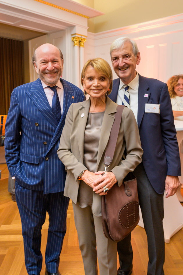 Dr. Samy Gleitman, Uschi Glas, Dieter Hermann. Foto: Daniel Schvarcz