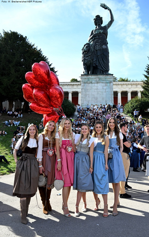 �Daller Tracht Wiesnanstich� mit vielen VIPs. Foto: W. Breiteneicher/ABR Pictures