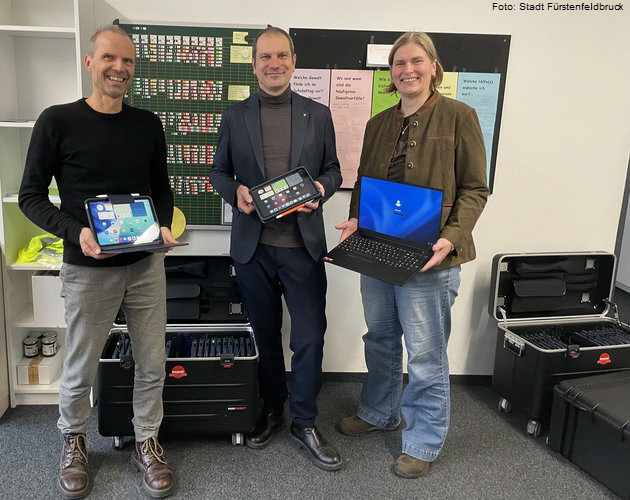 Mobile Ger�te f�r Brucker Grund- und Mittelschulen. Foto: Stadt F�rstenfeldbruck