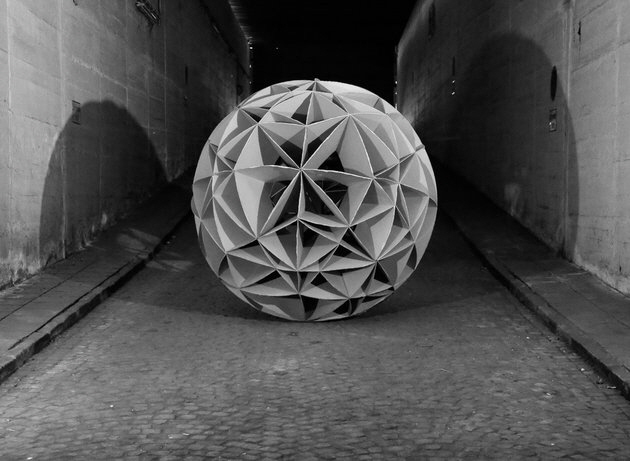 Grenzen der Freieheit_Margarete & Jakob Hentze_Little Universe Rolling