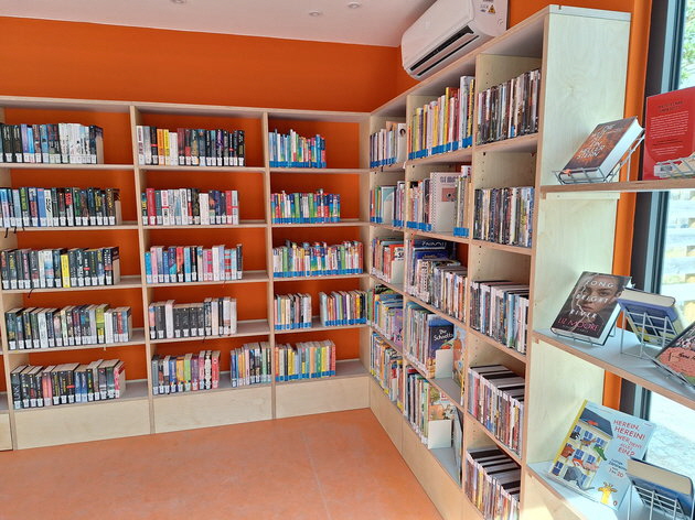 bibBox_KlinikumHarlaching_2_C_MuenchnerStadtbibliothek